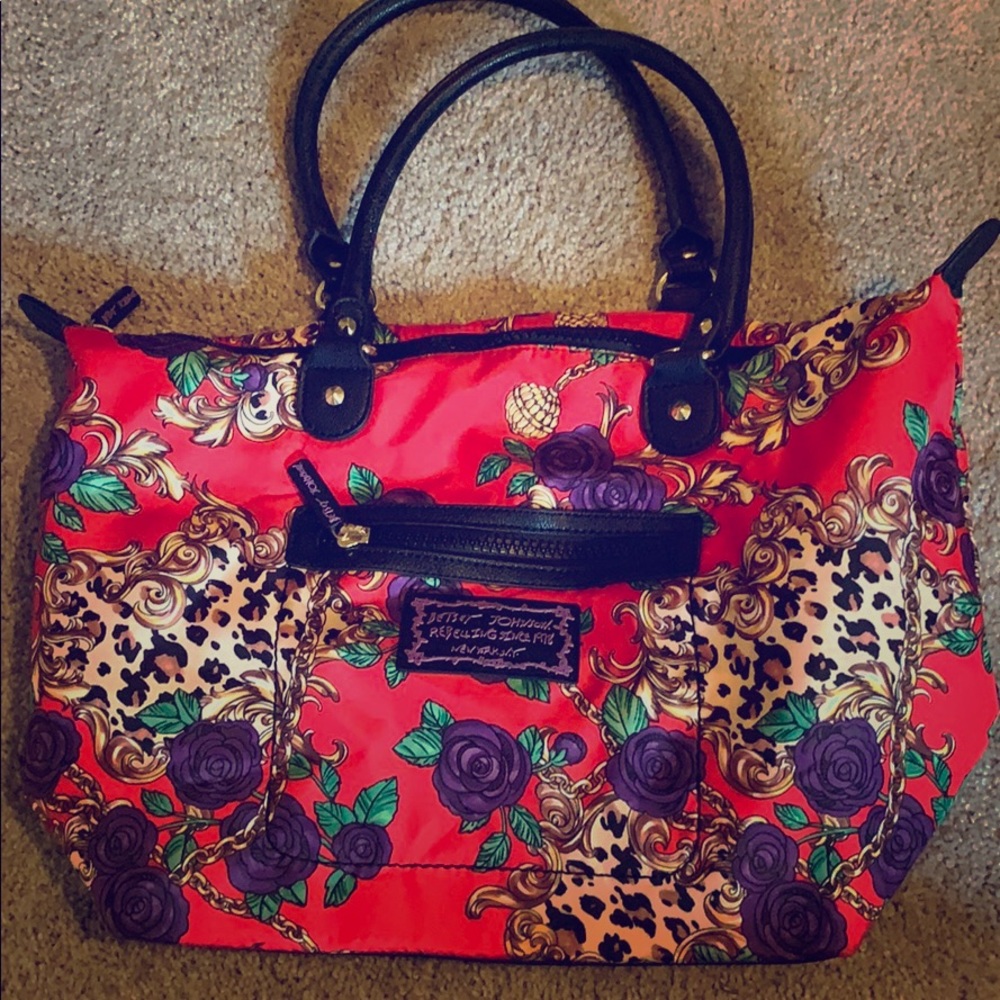 Betsey Johnson handbag! ONLY USED ONCE!